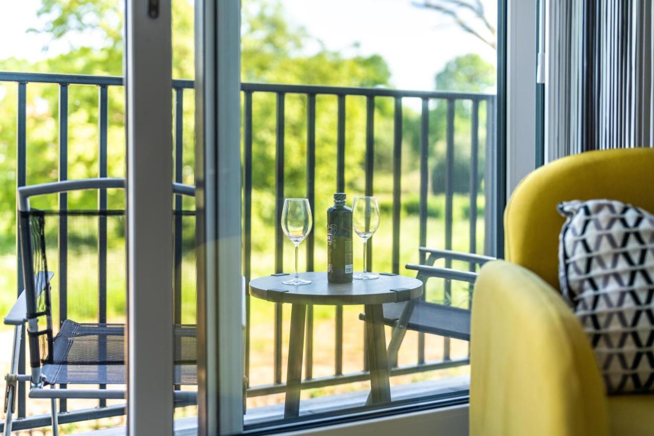 Apartment Ash View Place 3 -heathrow - Thorpe Park - Free Parking *